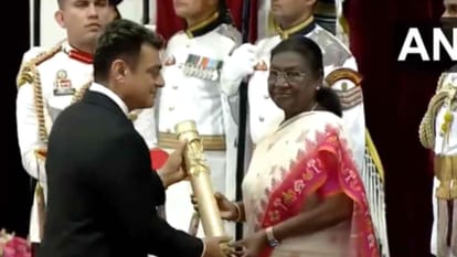 Director Shekhar Kapur actor Ajith Kumar and others receives Padma Bhushan award from President Droupadi Murmu