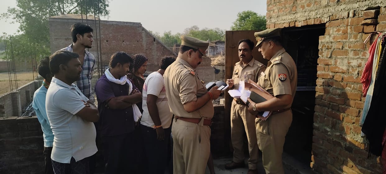 Murder of postman daughter after rape in kaushambi