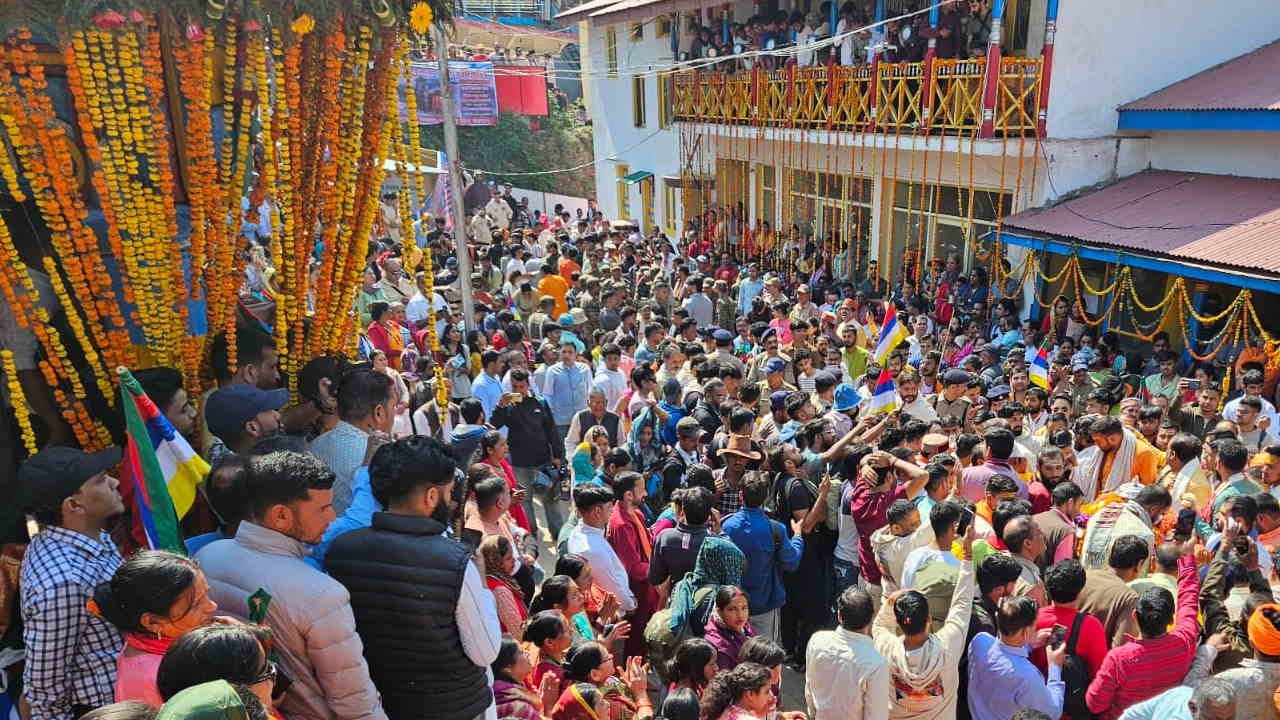 Kedarnath temple doors opening process started Baba Kedar Doli leaves for Dham from Omkareshwar temple