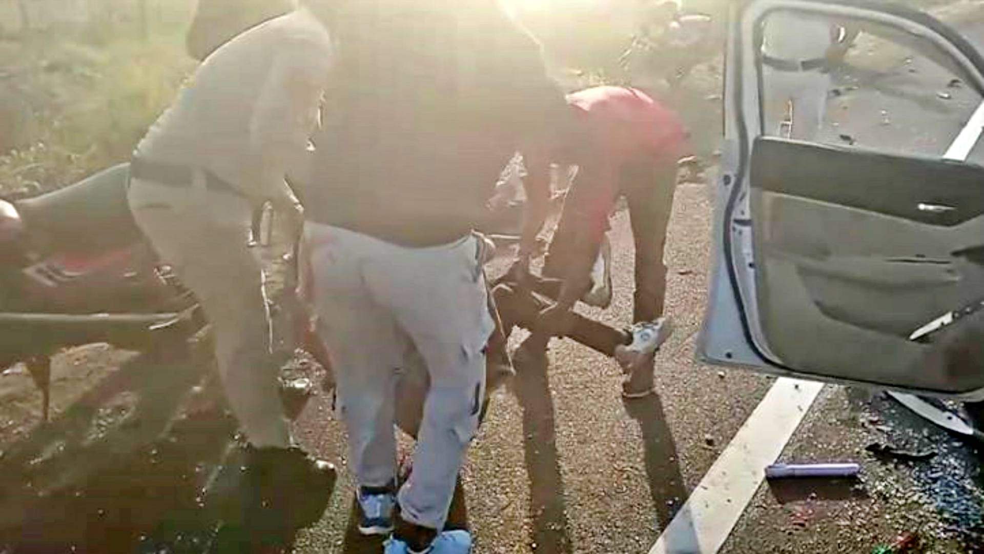 घटना स्थल पर मौजूद लोग