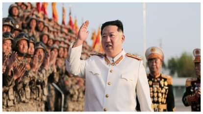 उत्तर कोरिया के शासक किम जोंग उन