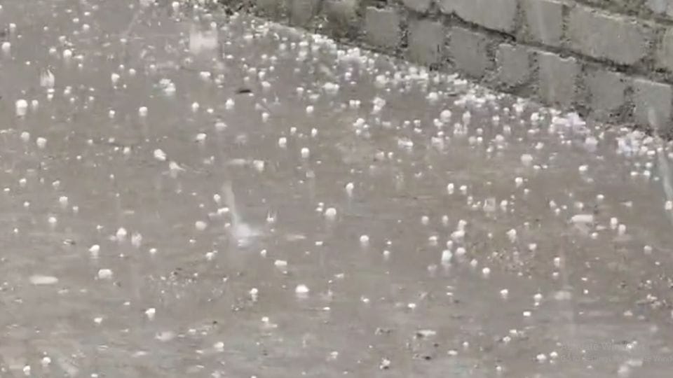 Heavy rain and hailstorm brought relief from heat in Gaurela Pendra Marwahi