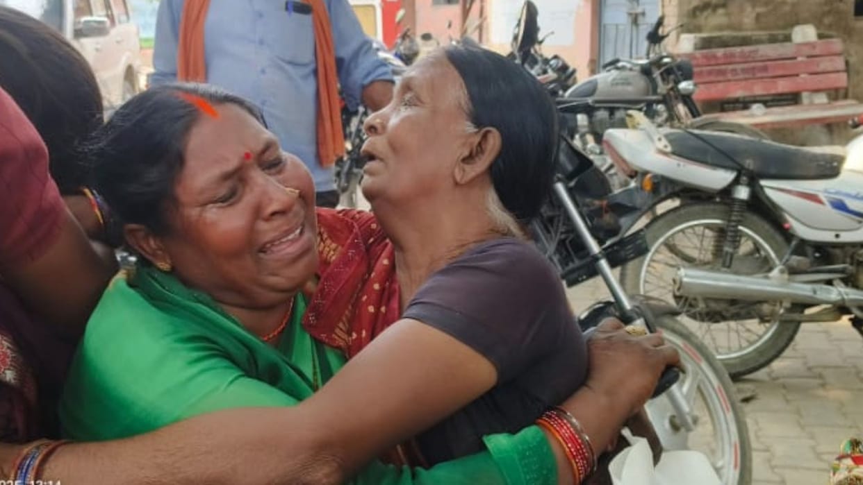 Two workers died in collision between Scorpio and Tempo in Ballia