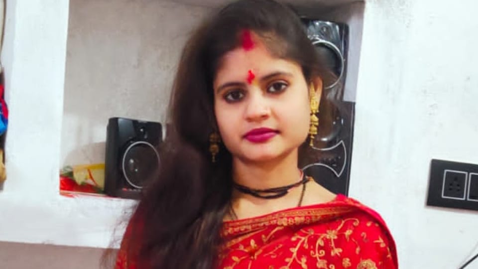 wife committed suicide After constable husband refused to take her along in jalaun