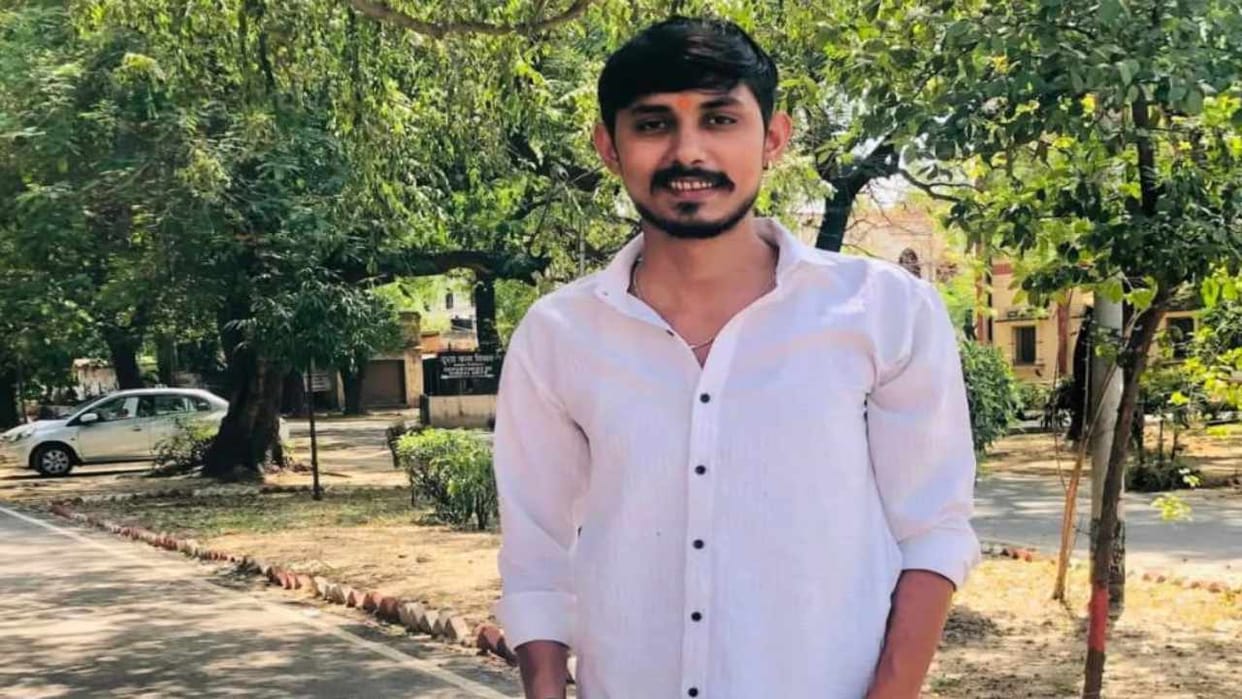 There was a stir after body of a student was found in Prayagraj