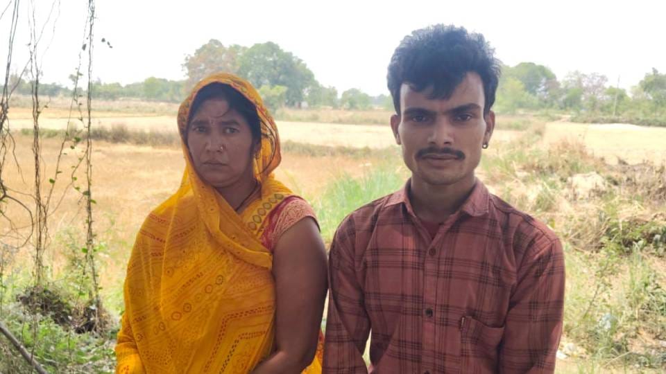 Mother-in-law ran away with her son-in-law in Gonda went straight to thana Police was also stunned by news