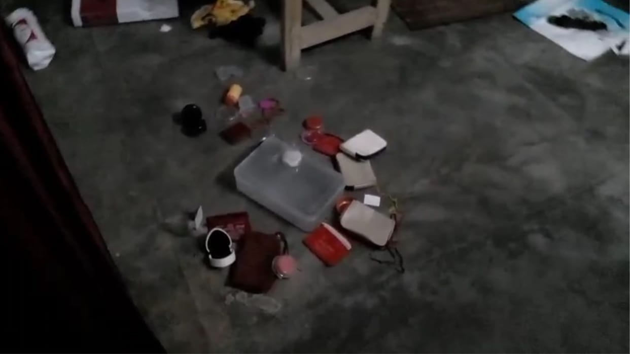 Jewellery worth Rs 20 lakh, Rs 1.22 lakh cash and 20 kg desi ghee stolen in Hapur
