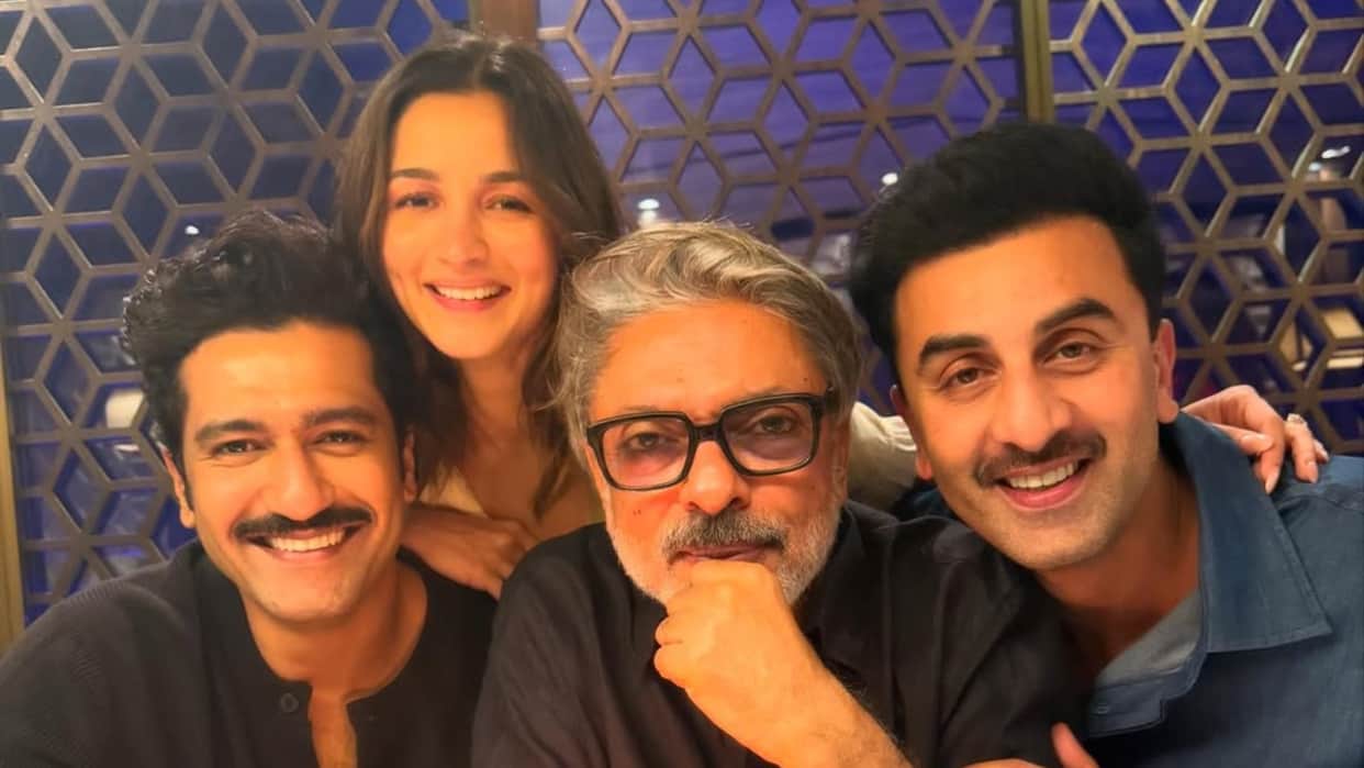 Ranbir Kapoor Alia Bhatt burn the midnight oil for Sanjay Leela Bhansali Love & War vicky kaushal