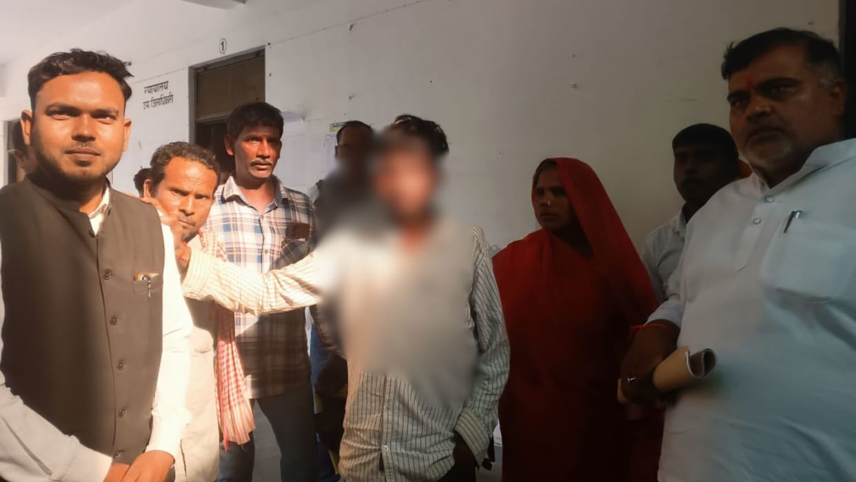 Divyang accused of assault in Ghosi tehsil SDM took cognizance ordered investigation
