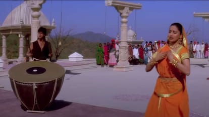 Great Sufi Songs by Poets Amir Khusro Bulleh Shah in Bollywood Music