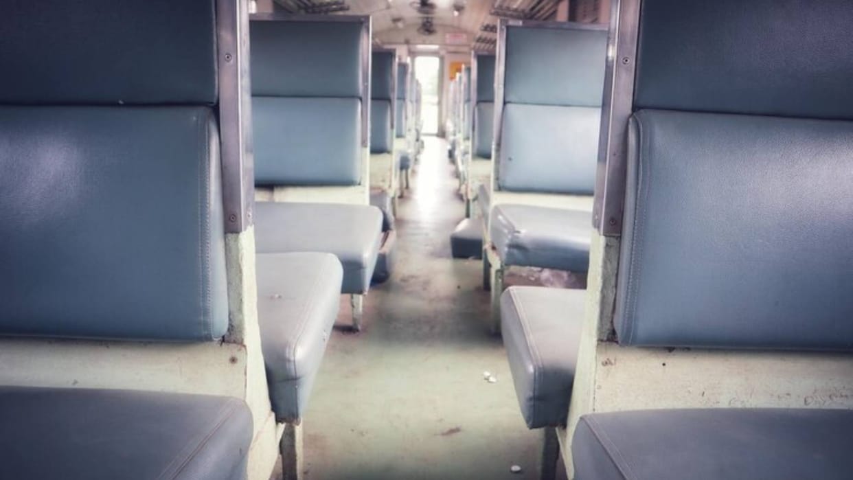 girl did not get seat in AC coach she travelled in the general compartment shared experience Post goes viral