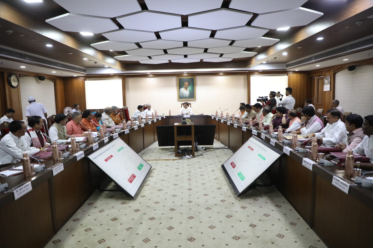 Important cabinet meeting: Transfers will take place in the state from 1 May to 30 May, many major decisions i