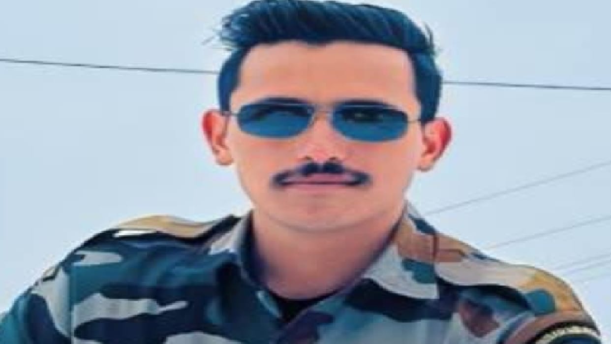Haryana soldier martyred in Leh, Naveen got stuck in swamp while bathing in lake, body got filled with water