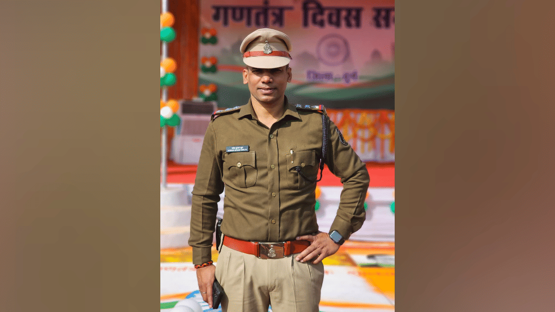 पुरानी भिलाई थाना प्रभारी महेश ध्रुव