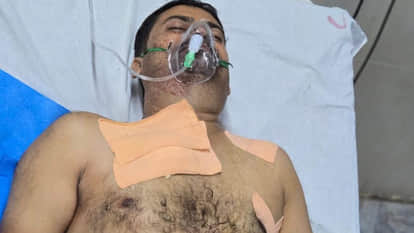 MP News: In Satna, a miscreant entered the barracks of the police station and shot the head constable