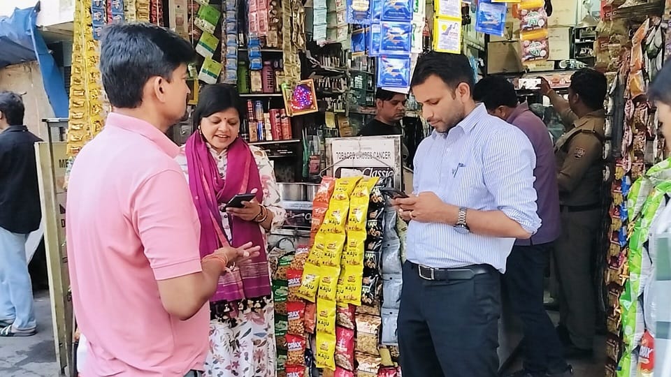 Action taken against many shops under joint food safety campaign in Haldwani