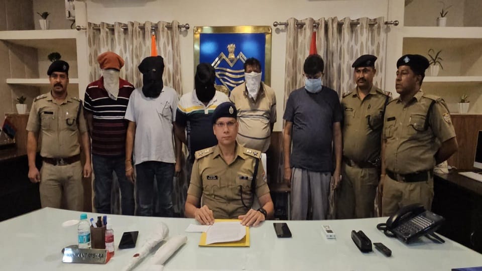 Six arrested including five brothers accused of murder of father and son in rudrapur
