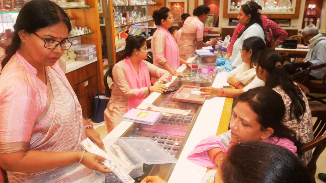 Akshay Tritiya Lakshmi showered in bullion market business worth 350 crores done in Kashi