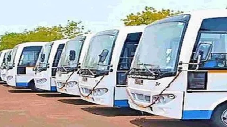 Expensive buses worth 30 lakh rupees are a threat to Haldwani city services