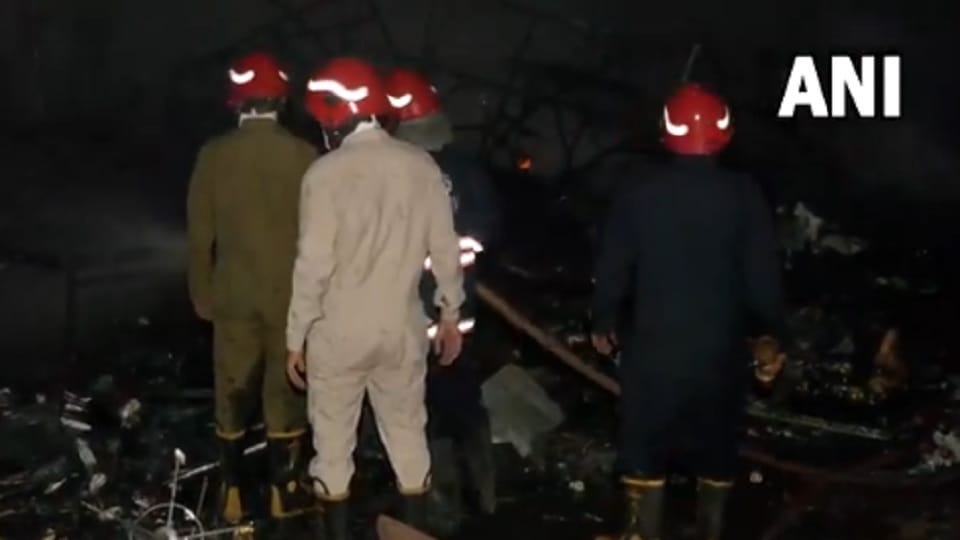 Fire breaks out at Delhi Haat INA