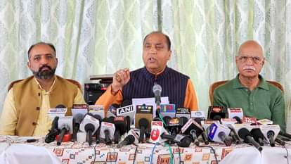 नता प्रतिपक्ष जयराम ठाकुर ने की पत्रकार वार्ता।