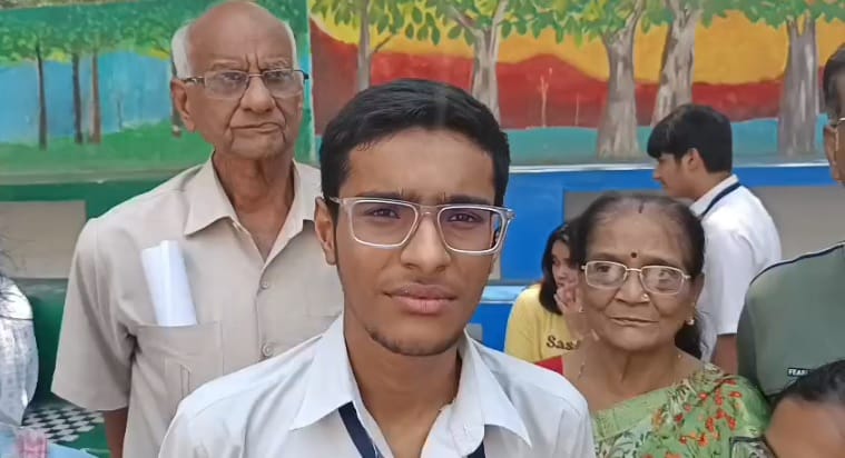 ICSE Results Sparsh Saxena topped class 10 scored 99.8 percent marks said focused on self study
