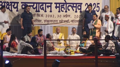 RSS chief Mohan Bhagwat attend Kanyadan Mahotsav and meeting with people of union in Sigra office