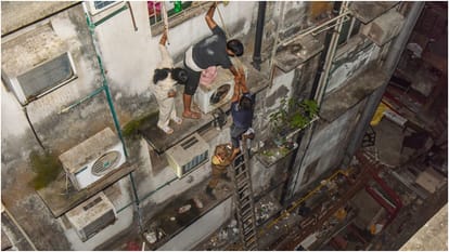 Kolkata Hotel Fire accident at least 15 killed rescue operation underway news in Hindi