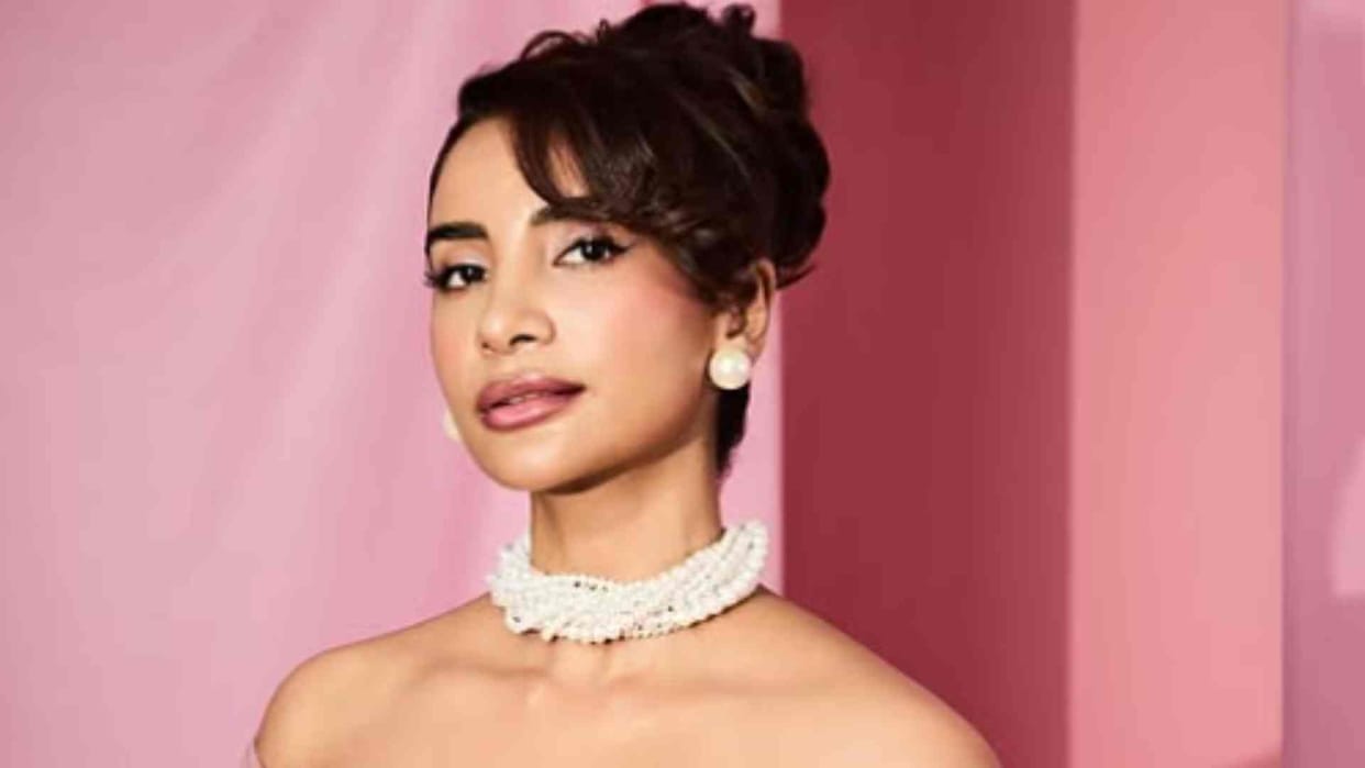 Phule Movie Actress Patralekha talks about plastic surgery and botox says Do what makes you feel confident