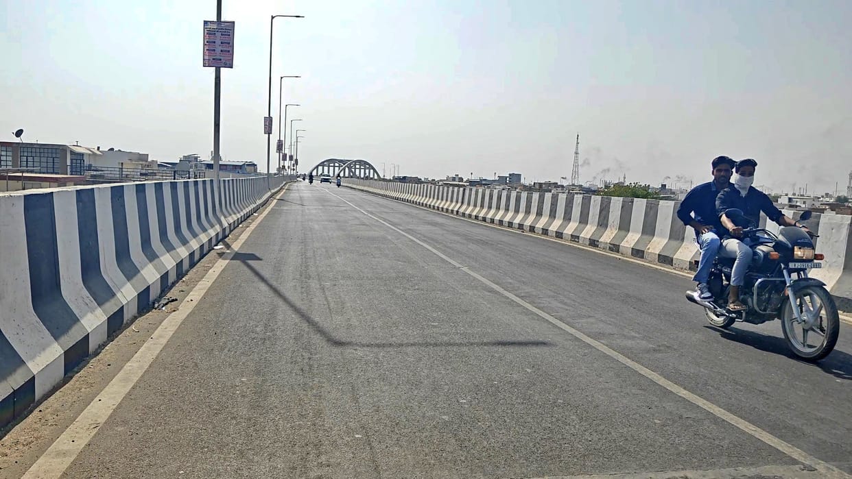 Severe heat wave begins in UP Heat wave warning from May 14 mercury crosses 40 degrees in 15 districts