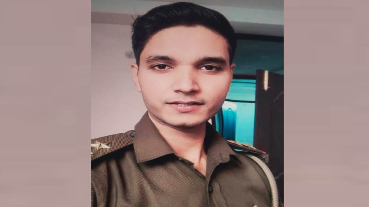 Kanpur: Inspector caught red handed taking bribe suspended