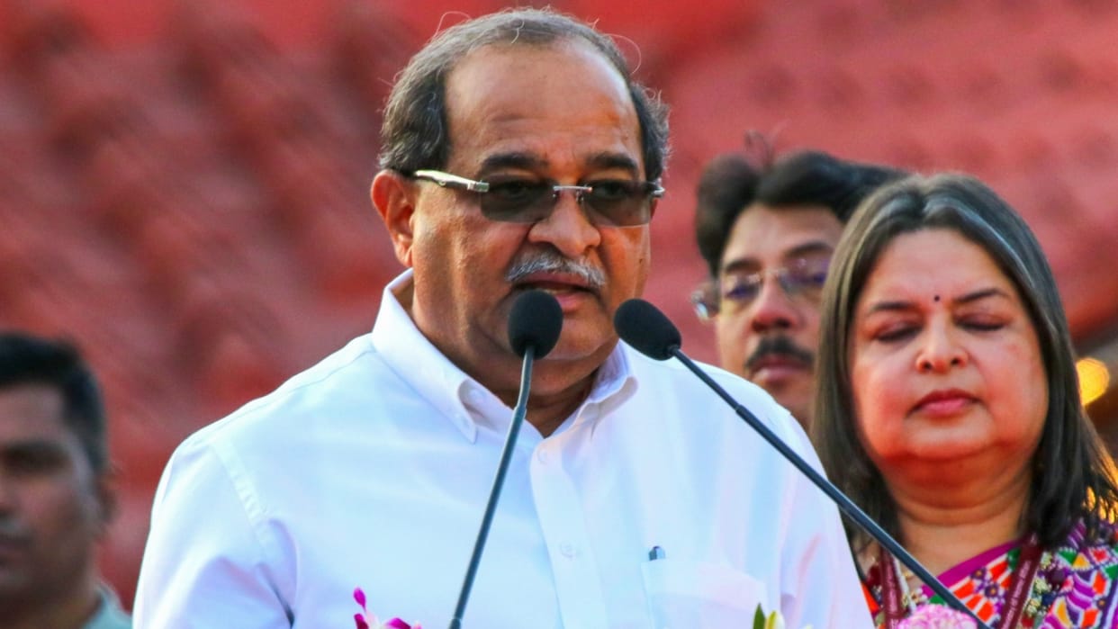 Fraud case filed against Maharashtra BJP minister Vikhe Patil and 53 others