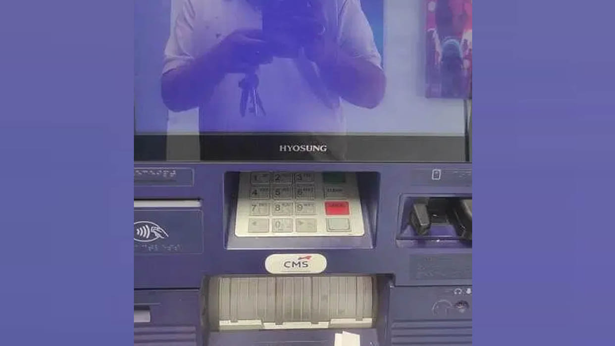 Kanpur: 29.5 thousand rupees withdrawn by changing debit card of retired railway employee