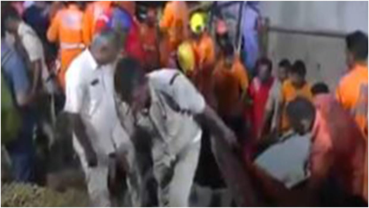 Many people died after 20-foot-long stretch collapsed during Chandanotsavam festival in Andhra Pradesh