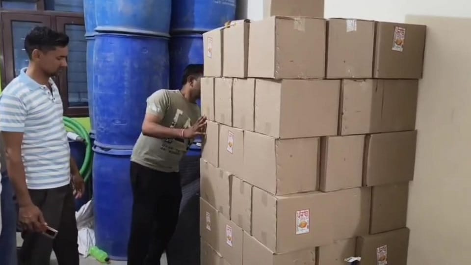 Illegal liqour factory Ambala Police raid on fake liquor factory