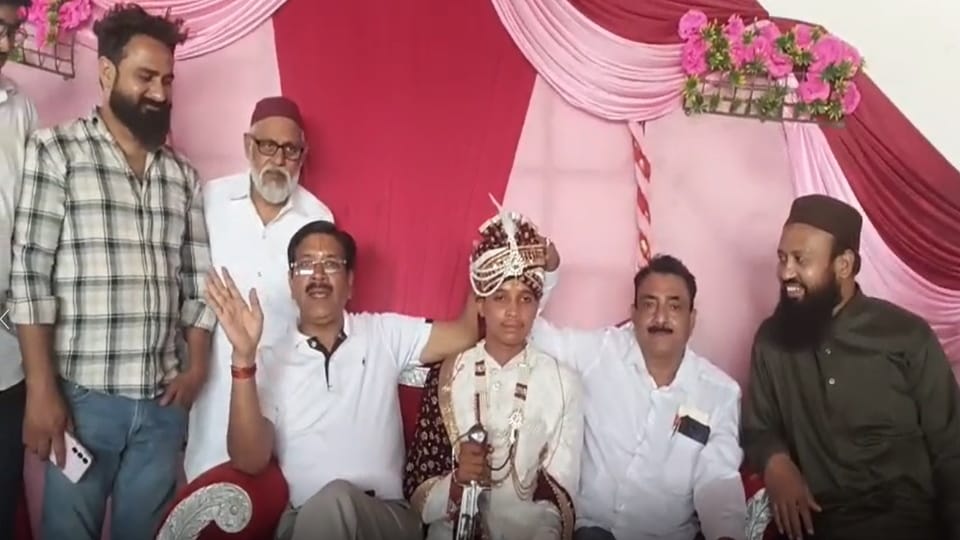 UP: Muslim businessman in Bijnor Does Kanyadaan of a Hindu girl in marriage