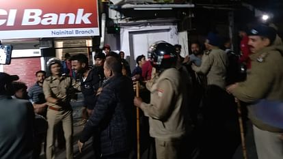 Nainital uproar After old contractor was Harassment of minor girl uttarakhand shopkeepers were beaten up