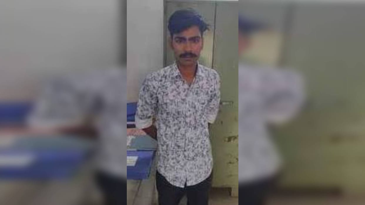 ACB Chittorgarh team caught constable