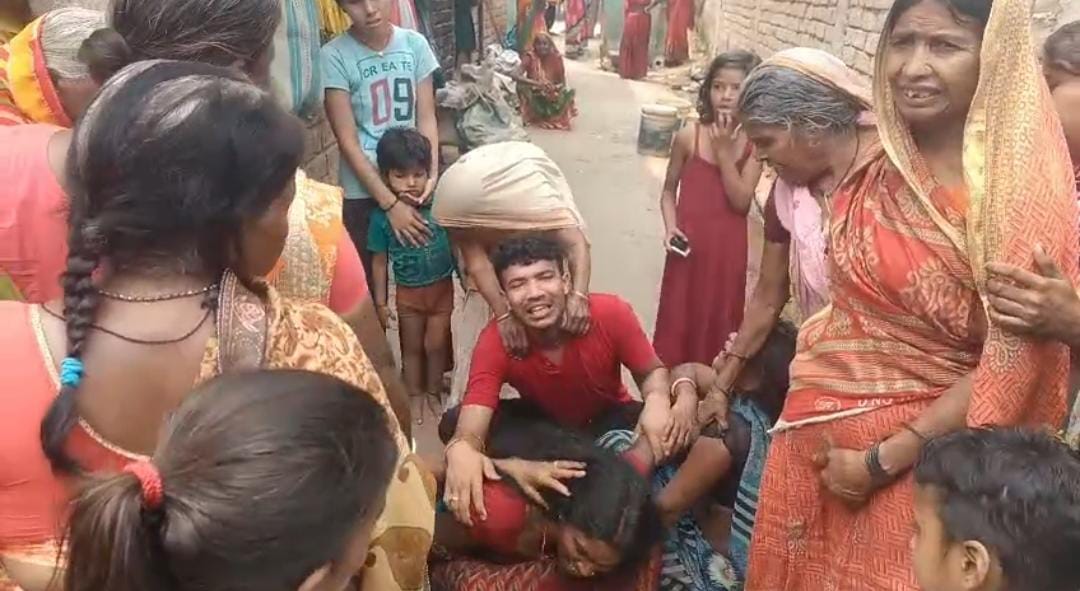 Bihar Accident: Two friends died tragically in a road accident while one is in critical condition