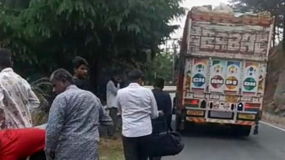 Uttarakhand news Some people reach Badrinath in a vegetable truck from Bijnor police don't Know