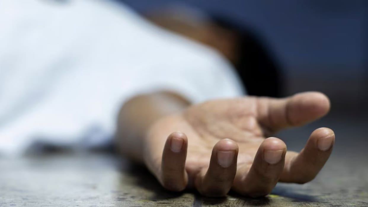 Himachal Two youths swept away in Malana Khad one body found the other missing