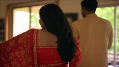 Woman in consensual relationship was thrown from a moving train by her lover in Bareilly