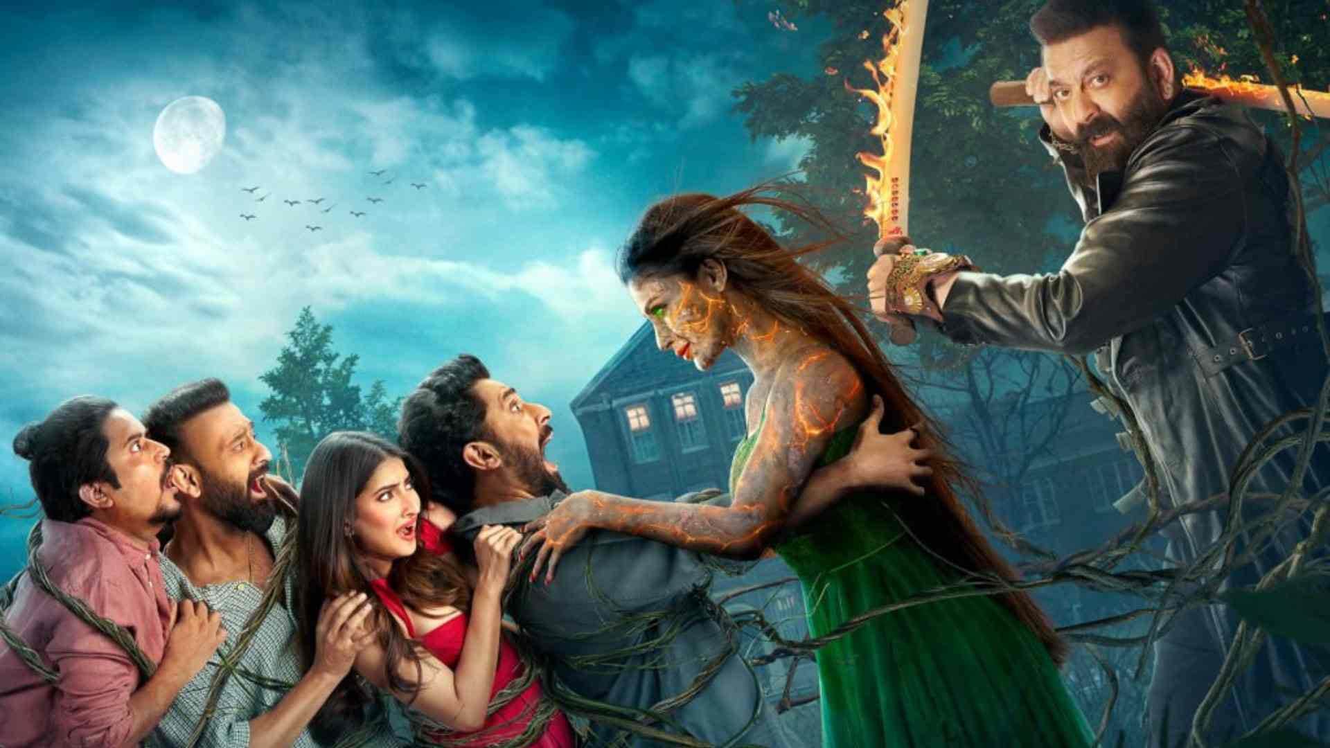 Bollwood horror movies kajol film maa the bhootnii munja paheli creature 3d bhoot on tree