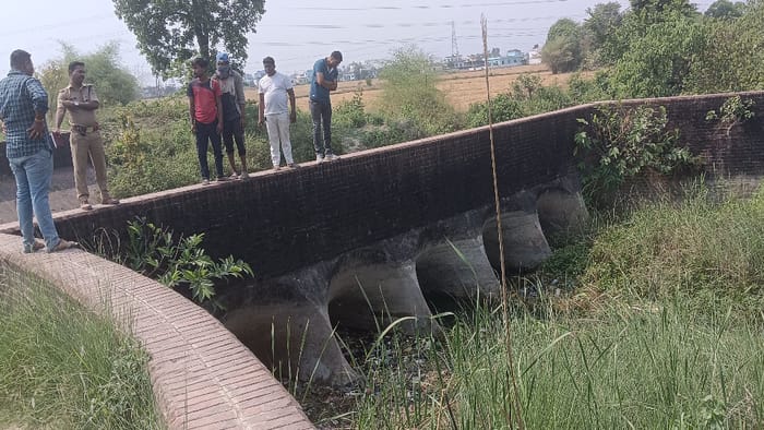 Mushtaq kills lover Pooja udham singh nagar Uttarakhand Man Beheads Girlfriend to End Relationship