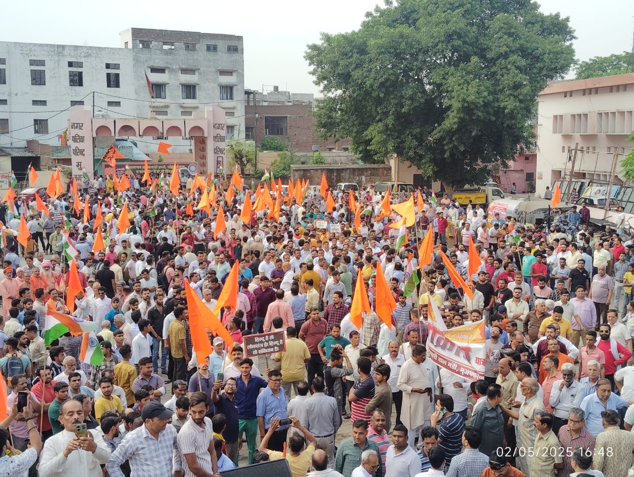 UP: Outrage everywhere over Pahalgam terror attack, massive protest by Hindu organisations in Muzaffarnagar