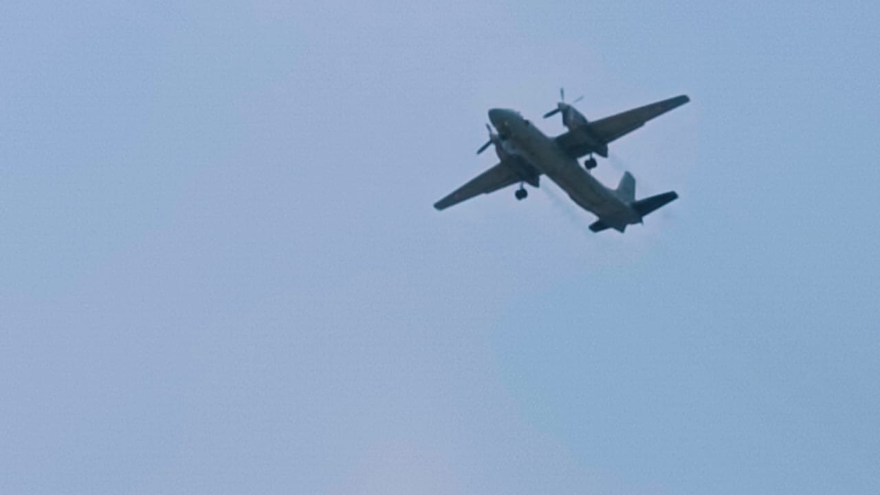 Fighter Jets Roar Over Ganga Expressway Indian Air Force Conducts Combat Drill in Shahjahanpur