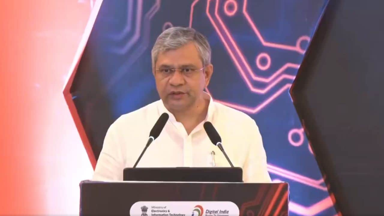 अश्विनी वैष्णव