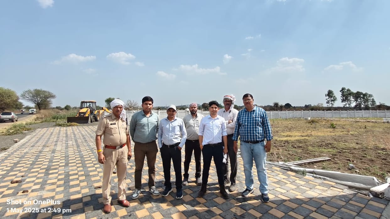 MP News: Bhopal district administration takes big action against illegal colonies, frees land worth Rs 1.5 cro
