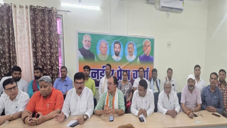 Caste Census: क्रेडिट को लेकर मची होड़, NDA ने कांग्रेस-RJD को बताया जाति जनगणना विरोधी पार्टी, जानें क्यों?