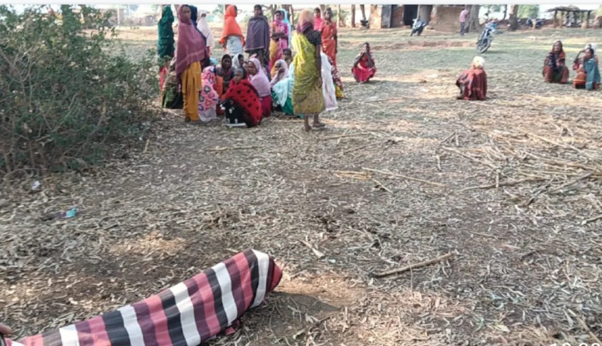 Naxalites killed Munshi on Chhattisgarh-Jharkhand border